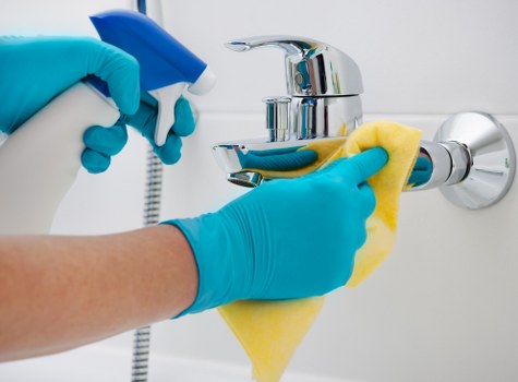 Kitchen appliance maintenance and oven cleaning in Greenwich