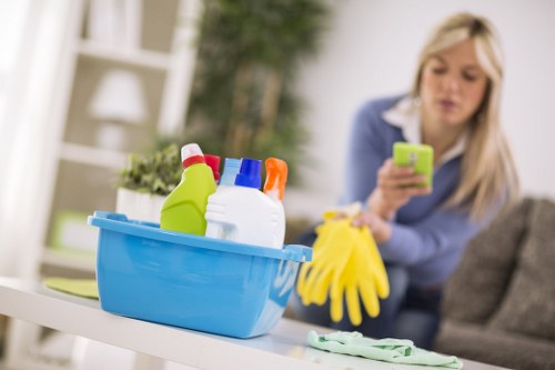 Final review stage before closing a cleaning complaint